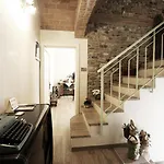 Tra I Campi Di Papaveri
