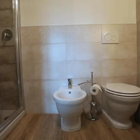 Tra I Campi Di Papaveri לינה וארוחת בוקר 3*