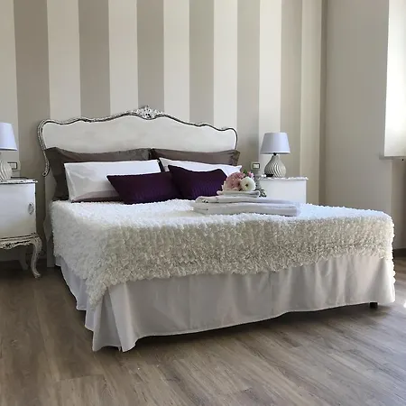 Tra I Campi Di Papaveri