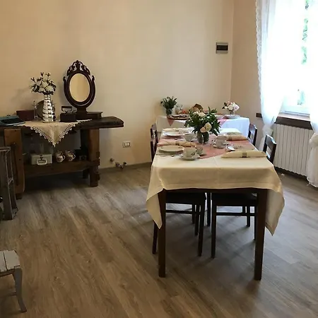 Tra I Campi Di Papaveri 3* Medesano