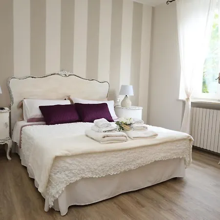 Tra I Campi Di Papaveri 3* Medesano