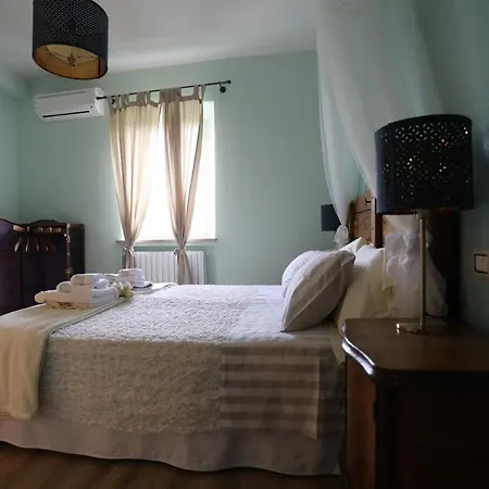 Tra I Campi Di Papaveri Medesano