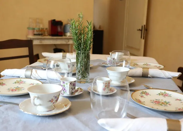 فندق مبيت وإفطار Tra I Campi Di Papaveri Medesano