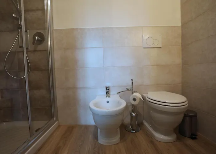 Tra I Campi Di Papaveri Oda ve Kahvaltı 3*